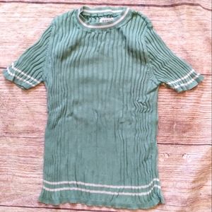 Aymara ribbed short sleeved green pima cotton sweater size 6